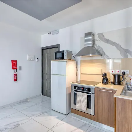 Seafront Opposite With Wifi & Ac In Qawra By 360 Estates *