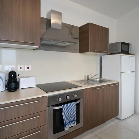 Seafront Opposite With Wifi & Ac In Qawra By 360 Estates Appartement *