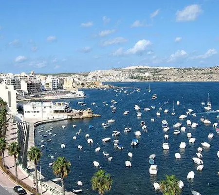 Seafront Opposite With Wifi & Ac In Qawra By 360 Estates 아파트 *