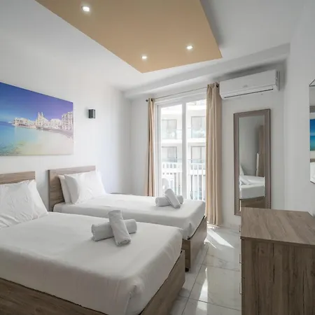 Seafront Opposite With Wifi & Ac In Qawra By 360 Estates 아파트 *