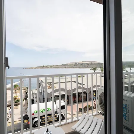 Seafront Opposite With Wifi & Ac In Qawra By 360 Estates