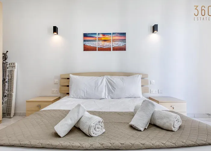 Seafront Opposite With Wifi & Ac In Qawra By 360 Estates