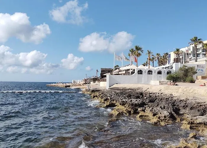 Seafront Opposite With Wifi & Ac In Qawra By 360 Estates Apartment *