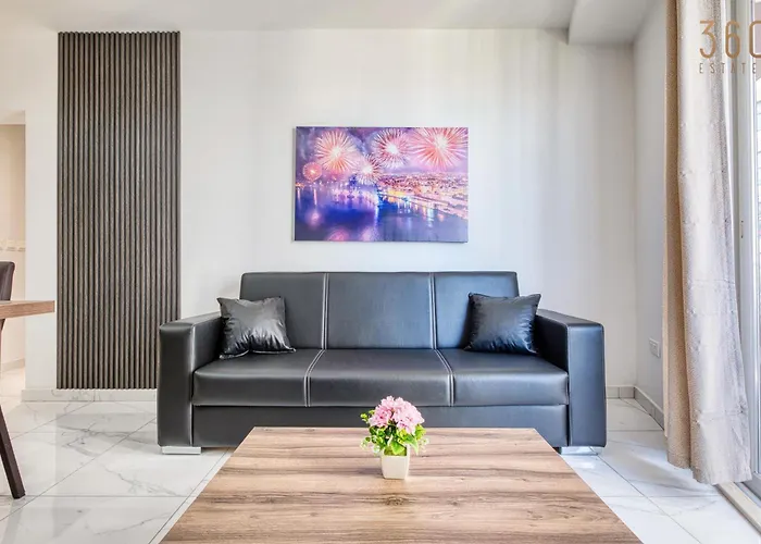 Seafront Opposite With Wifi & Ac In Qawra By 360 Estates *