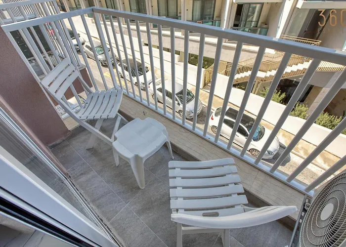 Seafront Opposite With Wifi & Ac In Qawra By 360 Estates