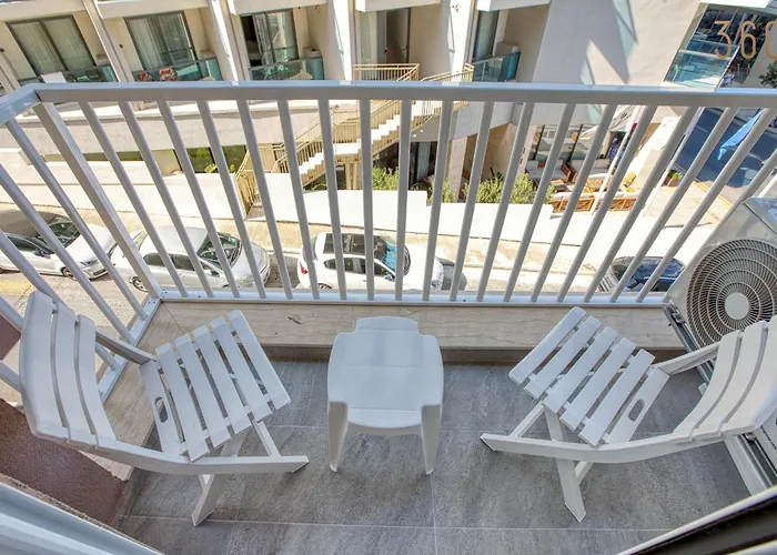 Seafront Opposite With Wifi & Ac In Qawra By 360 Estates *