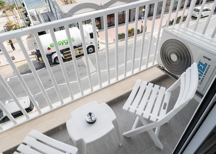 Seafront Opposite With Wifi & Ac In Qawra By 360 Estates